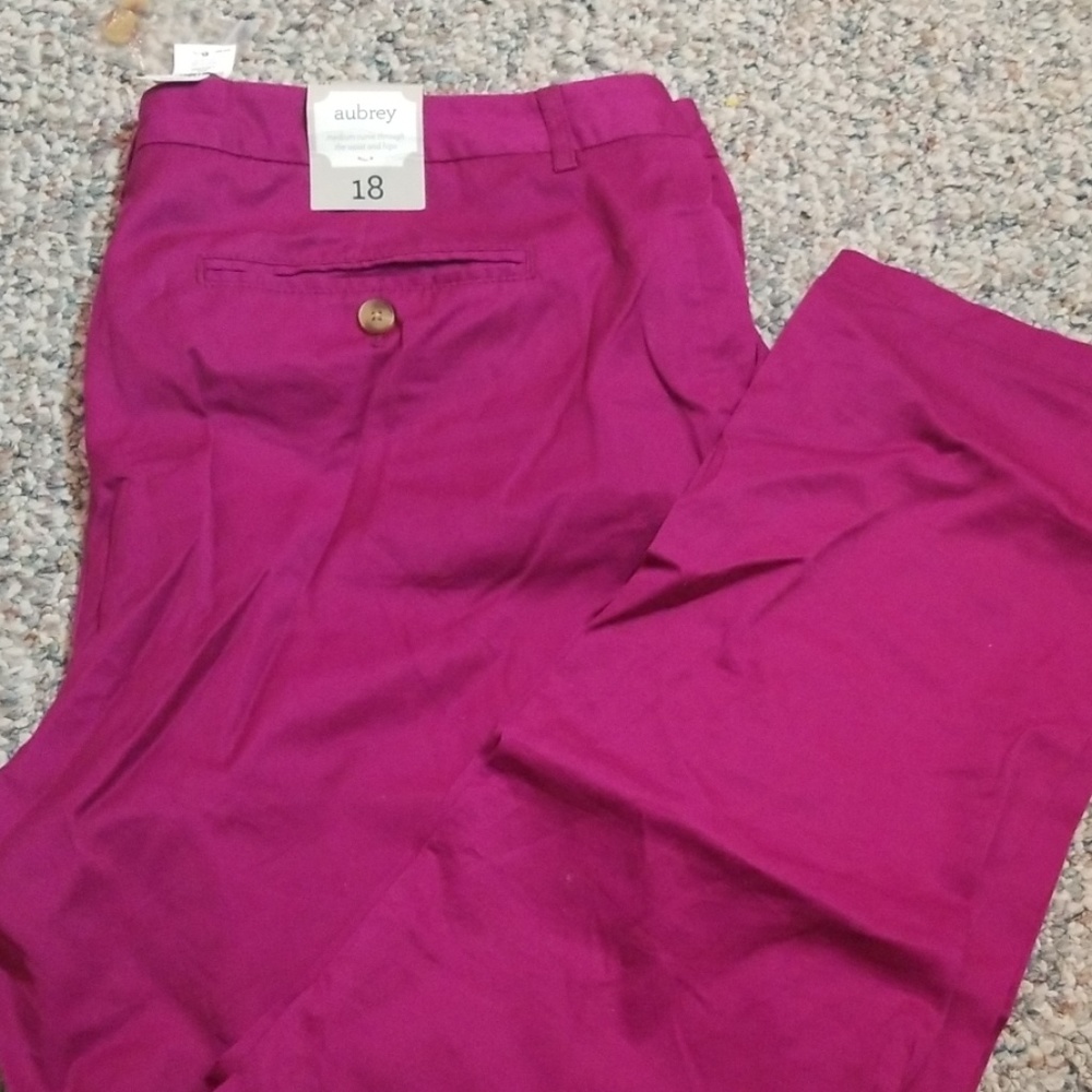 Gap Aubrey Pant Raspbery